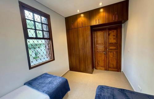 Rustic House with Large Garage - Close to the Beach - Foto 6