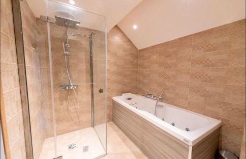 Maison cosy en montagne avec piscine chauffée - Foto 20