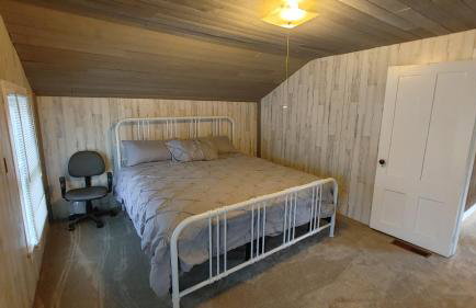 Entire Home - 4 Bedroom - Canandaigua - Steps Off Downtown - Walking distance to Restaurants, Shops, Breweries & Pubs - Foto 11