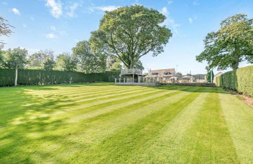 Country Retreat with Grounds & Leisure Facilities - Foto 26