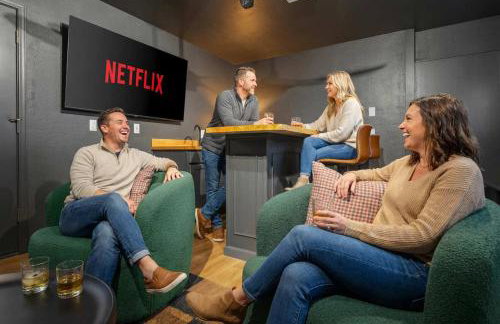 Slide into Fun Pool Games Fire Pit Sport Court - Foto 57