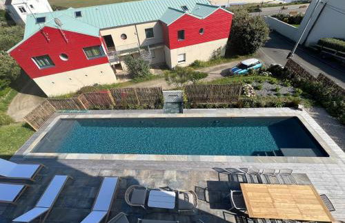 Ti an Aod Beachfront Stone Cottage Sleeps 10 OI Collection Rentals - Foto 44