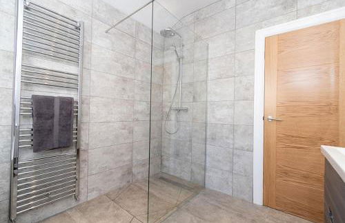 Walton House - Photo 26