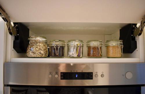 Stylish centrally-located studio with parking - Foto 16