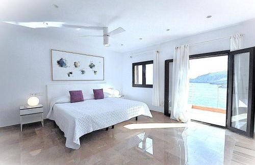 VILLA AUREA-Cala Mesquida- Primera linea de Mar - Photo 19