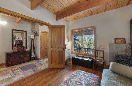 Ellis Peak by Avantstay Beautiful Mckinney Cabin w/ Filtered Lake Views - Foto 62