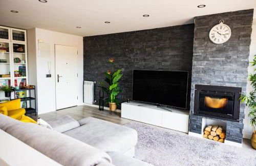 Lujoso ático entre 2 playas con garaje, terraza, vistas y wifi - Foto 9