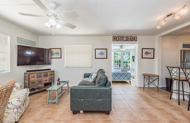 Casa Sirena By The Marina Suites with Pool - Foto 16