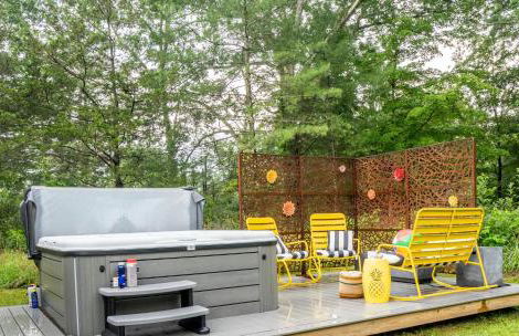 1890 CapeCod farmhouse:Charming, Private, Spacious - Photo 36