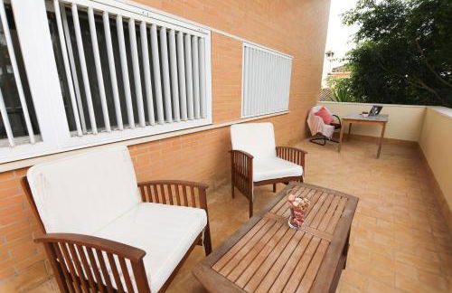 RentalSevilla Brisa del Aljarafe con piscina climatizada a 15 minutos de Sevilla - Foto 33
