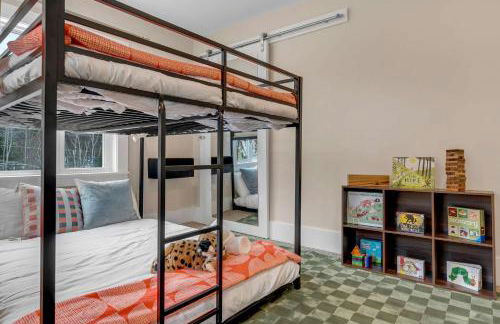 Mountain Getaway Sauna Outdoor Games Hot Tub - Photo 54