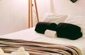 Apto Térreo Recreio Praia 9 min a pé com Ar Cond - Foto 2