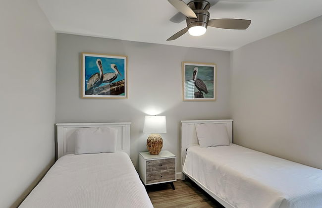 Pelican Beach by Southern Vacation Rentals - Photo 11