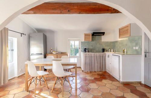 Mas Oréa Sous la glycine - Photo 7