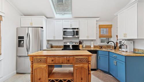 Margate Home w/ Large Outdoor Kitchen - Foto 4, stove, dishwasher