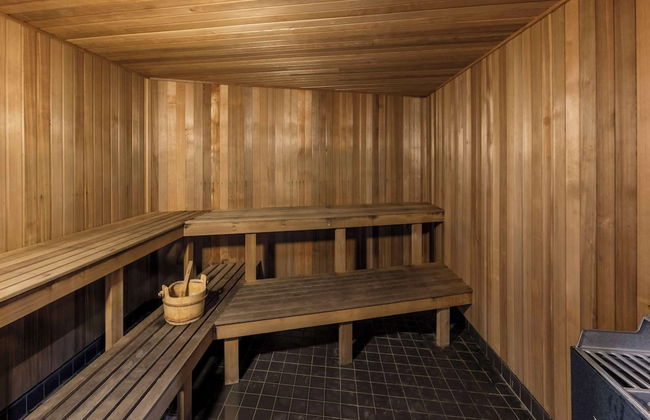 Oaks Brisbane Aurora Suites - Photo 52