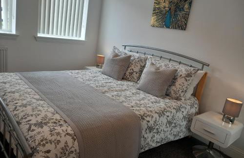 Beautiful Riverside Holiday Home - Foto 13