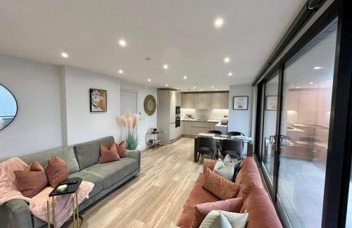 Stunning Sea View Two Bed Two Bathroom Apartment - Foto 8