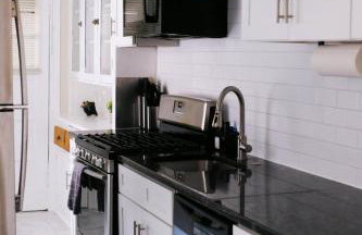 Sleeps 22 • Modern Multi-Unit • Gym • Workspaces - Photo 32