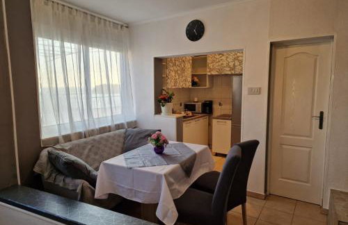 Apartment Ana Lozica with terrace - Foto 17