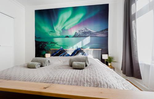 Erstklassiges Ferienapartment Citynah mit 1 Schlafzimmer - WiFi, TV, Küchenzeile, Waschmaschine&Trockner - Foto 5