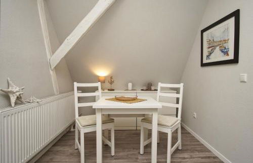 nah am Meer, ruhige Lage, gratis Nutzung vom AHOI Erlebnisbad und Sauna in Sellin - Haus Büdnerstube FeWo 5 - Foto 12