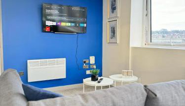Two Bedroom Flat by Brookland Stays Serviced Accommodation Short Lets Leeds with Free WiFi - Foto 3