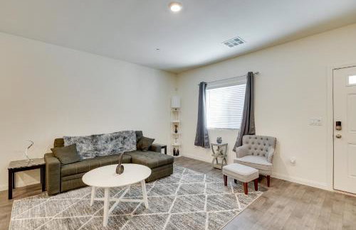 Inviting Henderson Townhome with Community Pool! - Foto 5