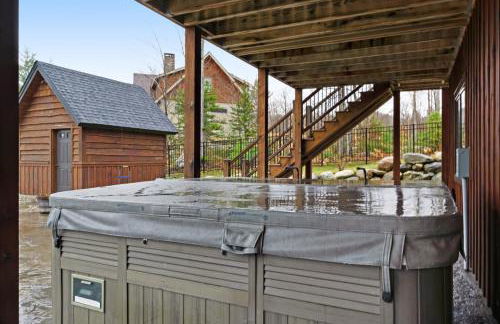 Mountain Estate Main House - Photo 33