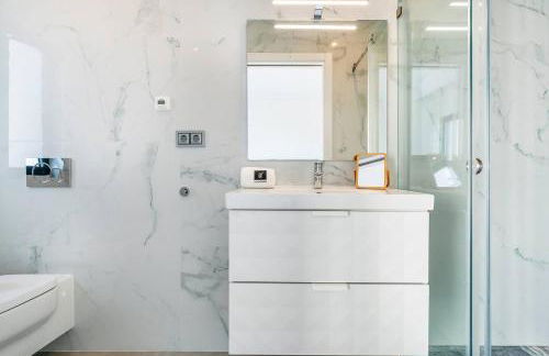 Stylish Algarve Retreat- Priv. Pool & Beach Nearby - Photo 44