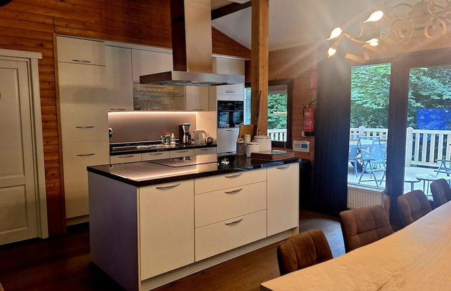 Cosy Chalet in Odeigne with Hot Tub - Foto 9