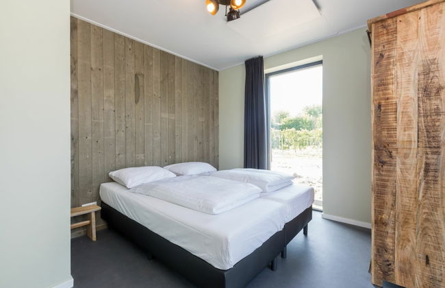 Holiday Home in Vrouwenpolder Near Beach - Photo 5