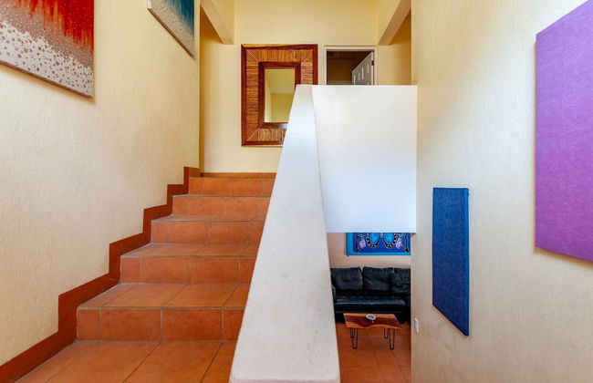 Nicely priced duplex in Surfside with private pool and AC in every room - Photo 24