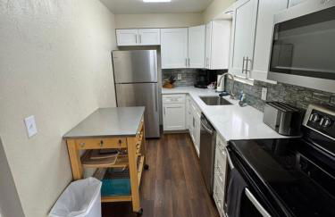 Photo Op with Sasquatch 2 min to walk Silver Mtn - Foto 6