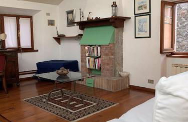 La Casa di Mezzo - The Middle House - Foto 12