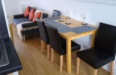 2 Bed pet-free cottage, private garden & fell view - Foto 2