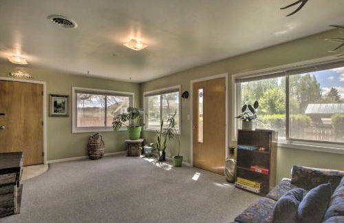 Walkable Ten Sleep House with Patio and Sunroom! - Foto 14