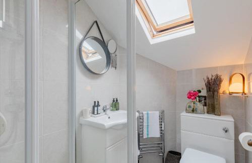 Luxuriously Curated 4BD Home Stoke Newington - Foto 72