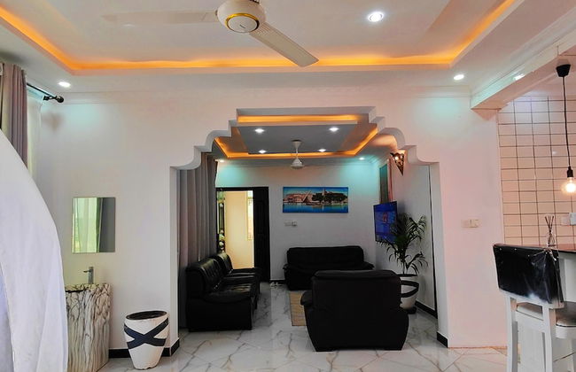 Ayaa Apartments - Photo 9