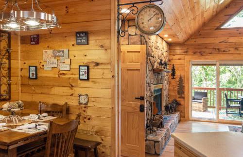 Mountain Views - Firepit - Gas Fireplace - Sleeps 15 - Foto 29