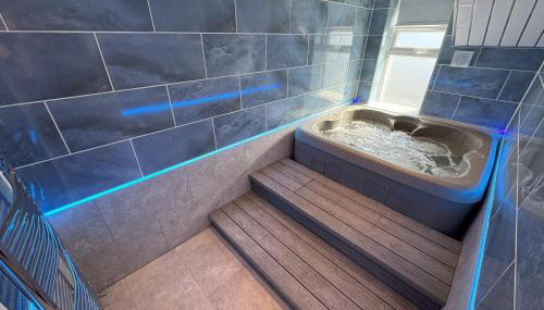 Edward Place Luxury Hot Tub Apartments - Foto 2