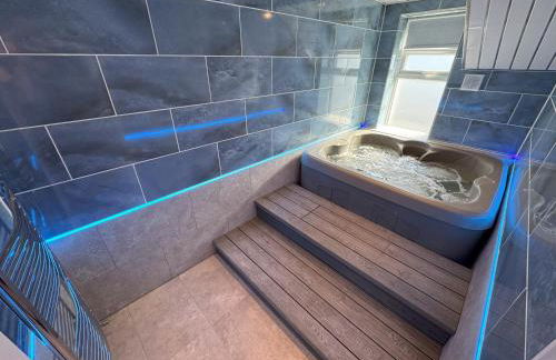 Edward Place Luxury Hot Tub Apartments - Foto 2