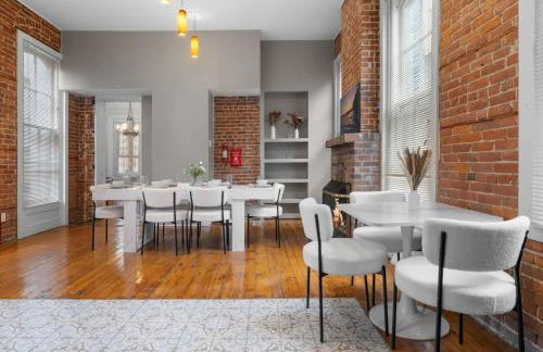 Allentown 5 BR House Free Parking No Chores! - Photo 25