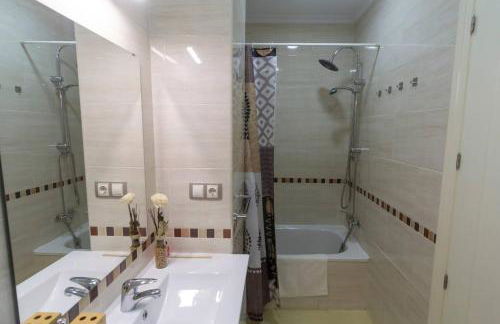 SH Piluca's Home Moderno apartamento con patio - Foto 5