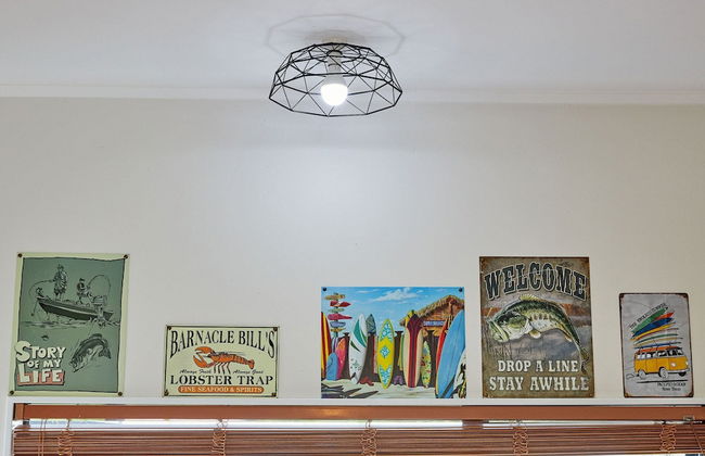 Barnacle Bills - Photo 8