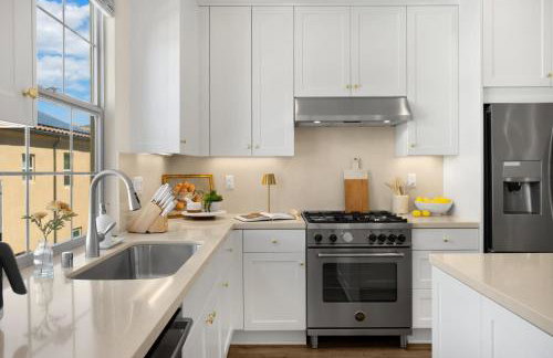 Modern Elegant Designer Home in Irvine - Foto 37