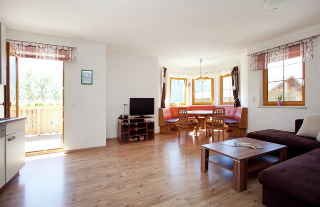 Flat in Mittersill Near Ski Lift - Photo 11