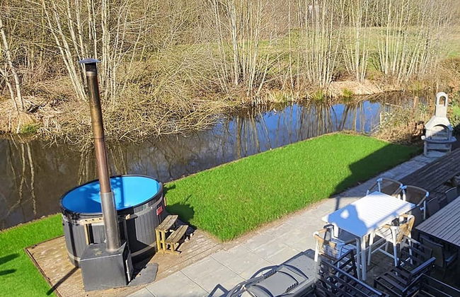 House in Vlagtwedde With Sauna and Hot Tub - Photo 18