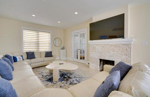 Steps to Boardwalk Group Getaway in Ventnor City - Foto 5