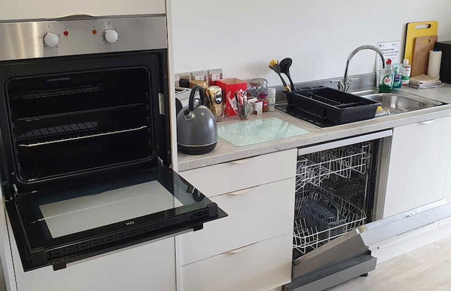 Riverdale House - 4 Bedrooms - Photo 22